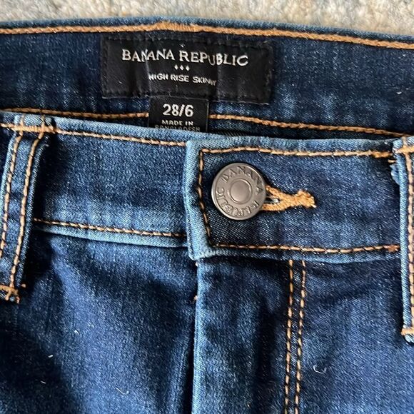 Banana Republic High Rise, Ankle length Skinny Jeans size 4 - Picture 4 of 11